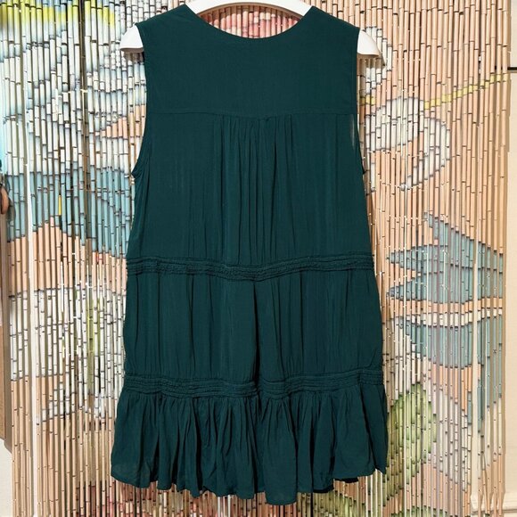 CURATIONS Sleeveless Tiered Surplice Viscose Tunic Blouse, Green, Large - Picture 2 of 15